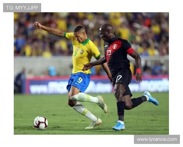 巴西与秘鲁足球比赛精彩对决比分揭晓,谁能笑到最后